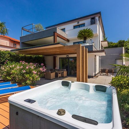 Relax Derossi 2 Apartment Crikvenica Exterior photo